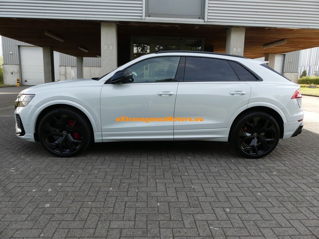 Audi RSQ8 2021
