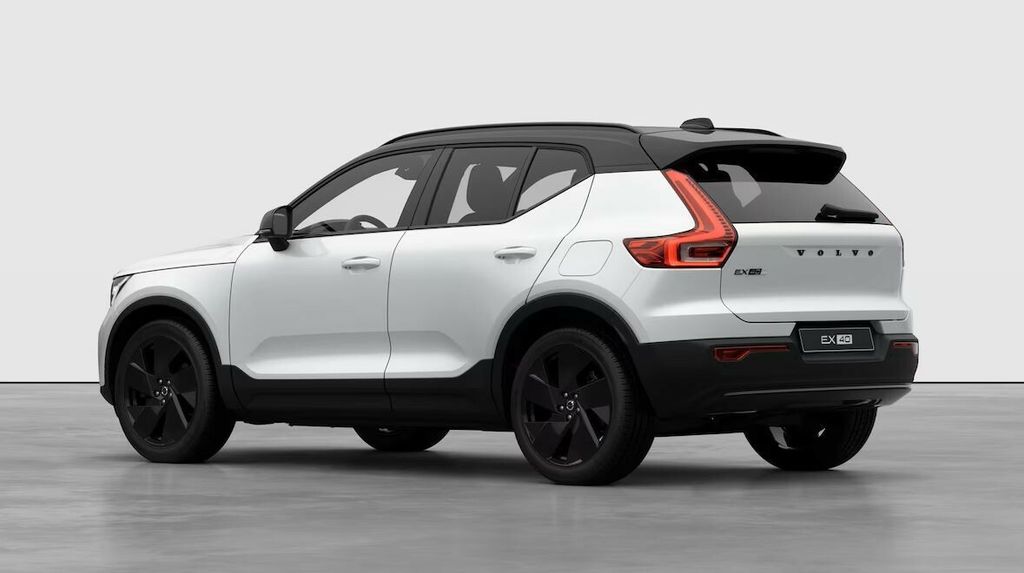 Volvo EX40