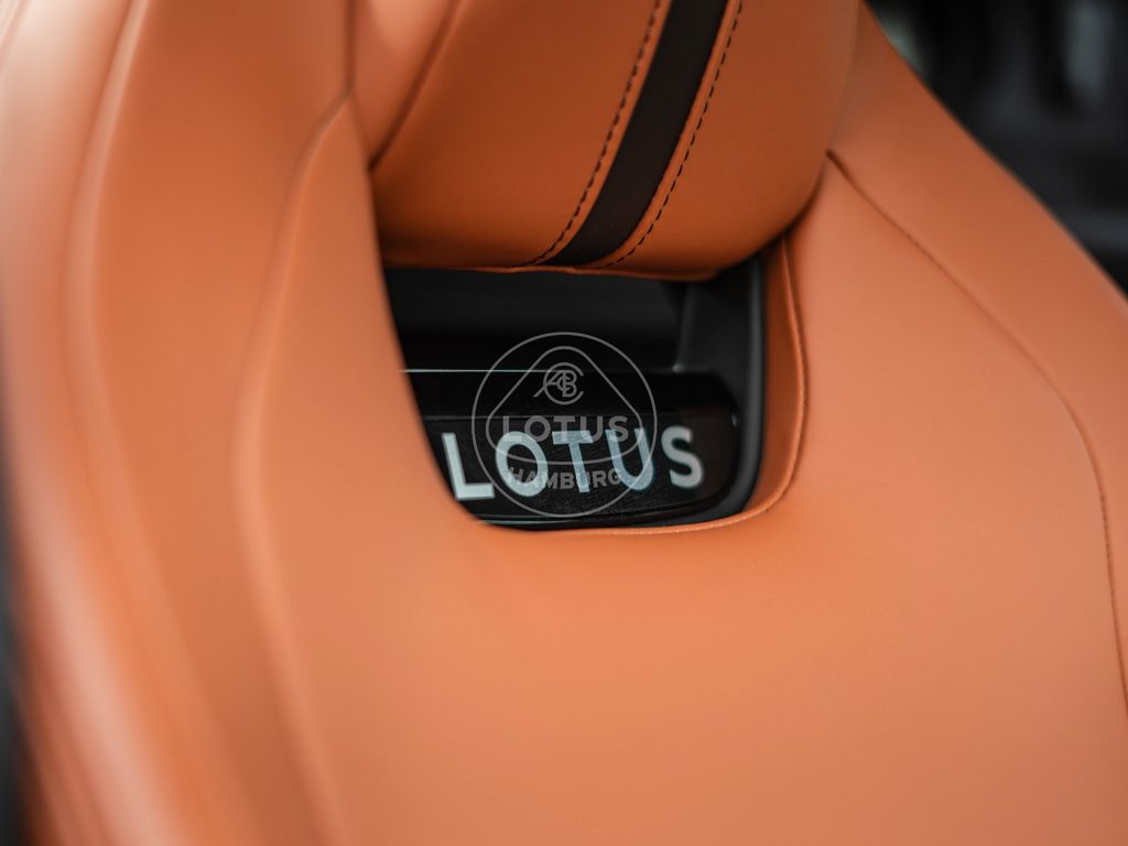 Lotus Emira 2025