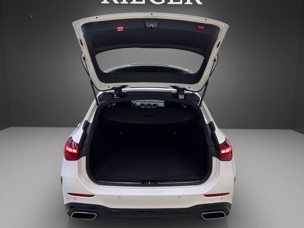 Mercedes-Benz C 300 2025