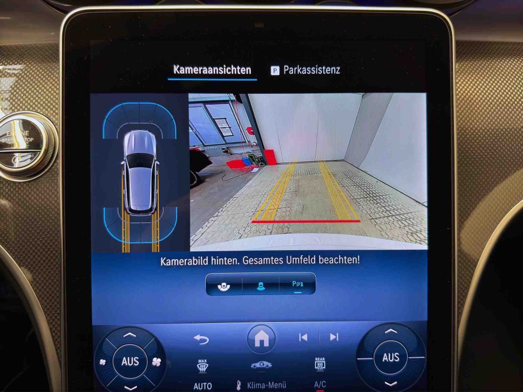 Mercedes-Benz C 300 2025