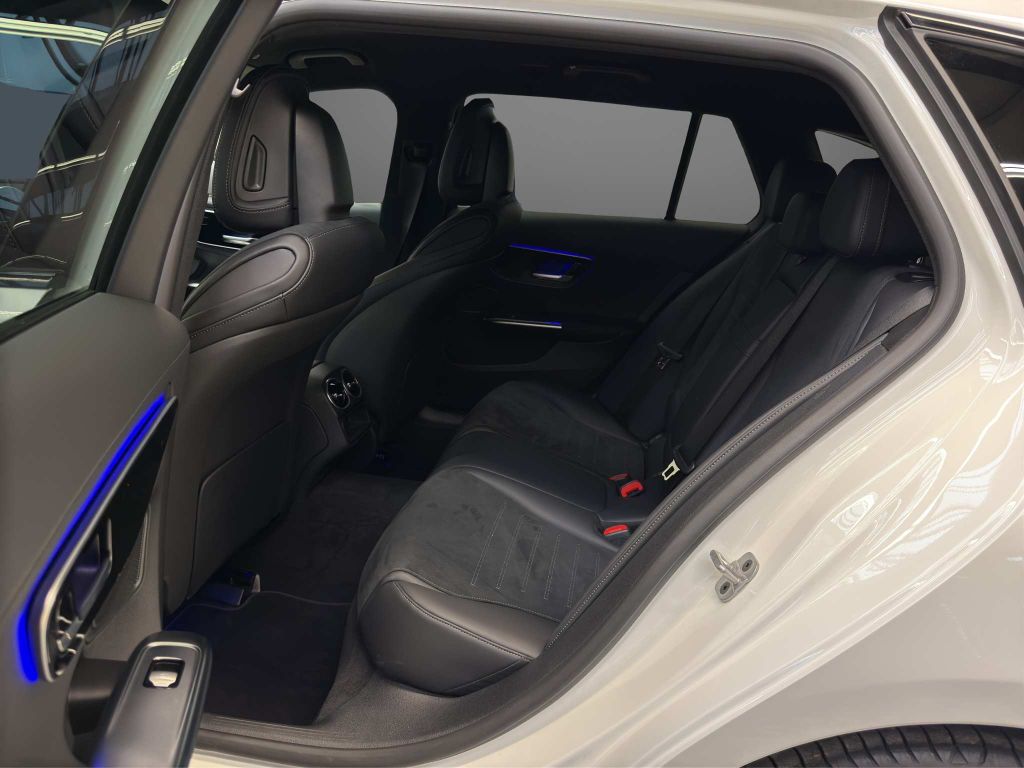 Mercedes-Benz C 300 2025