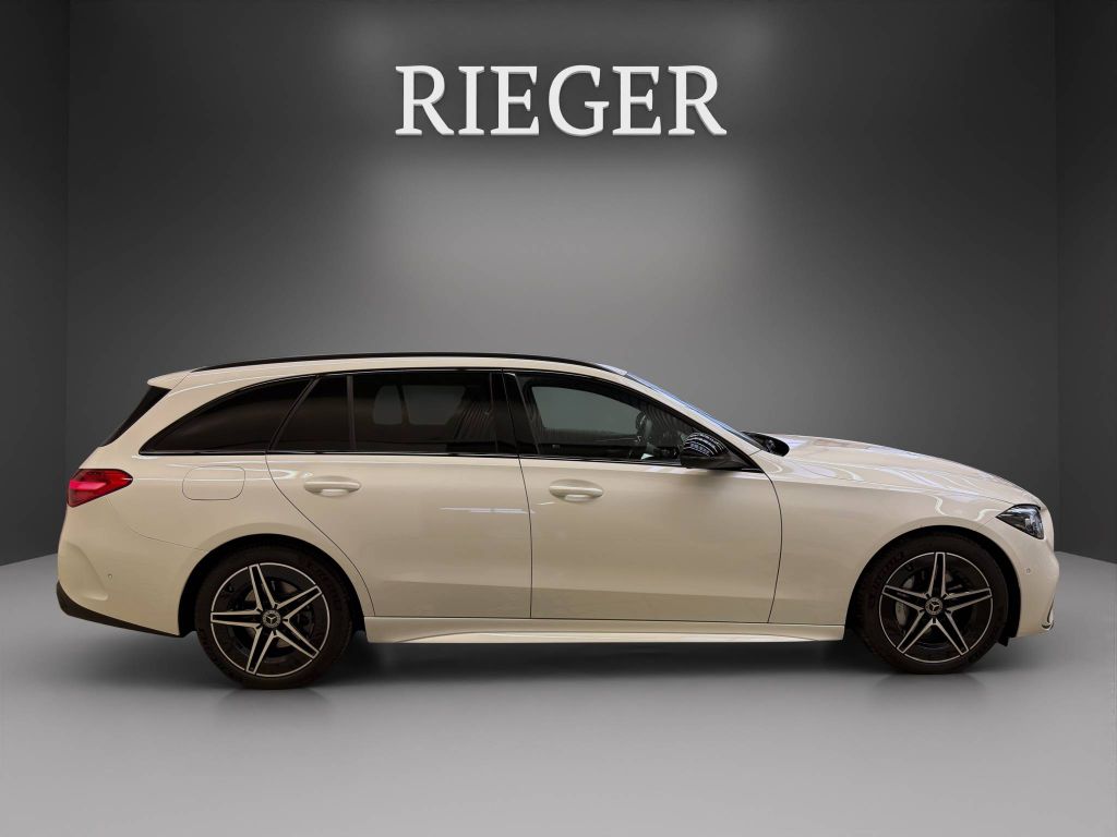 Mercedes-Benz C 300 2025