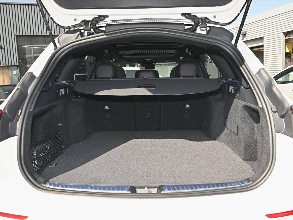 Mercedes-Benz C 220 2025