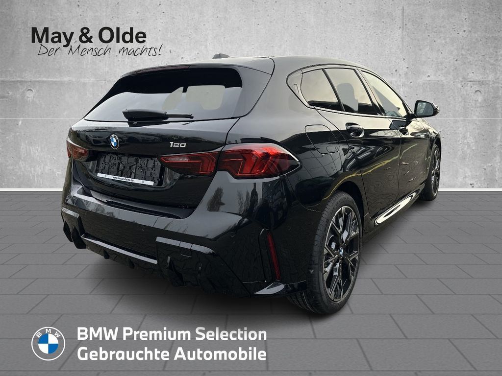 BMW 120