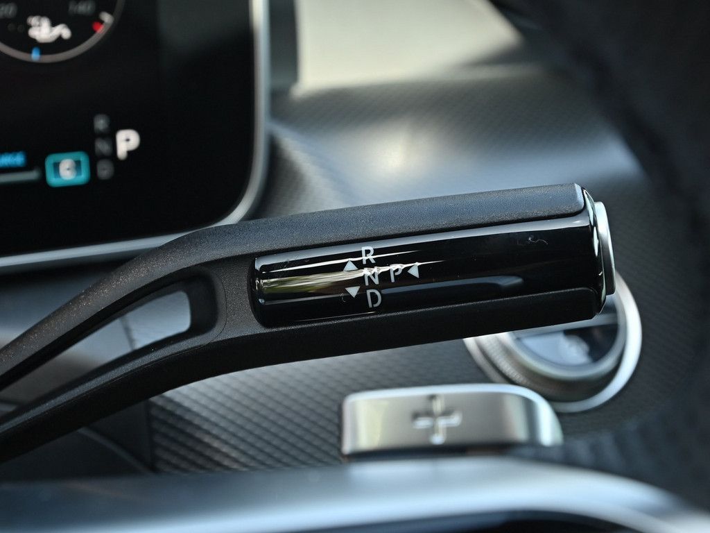 Mercedes-Benz C 220 2025