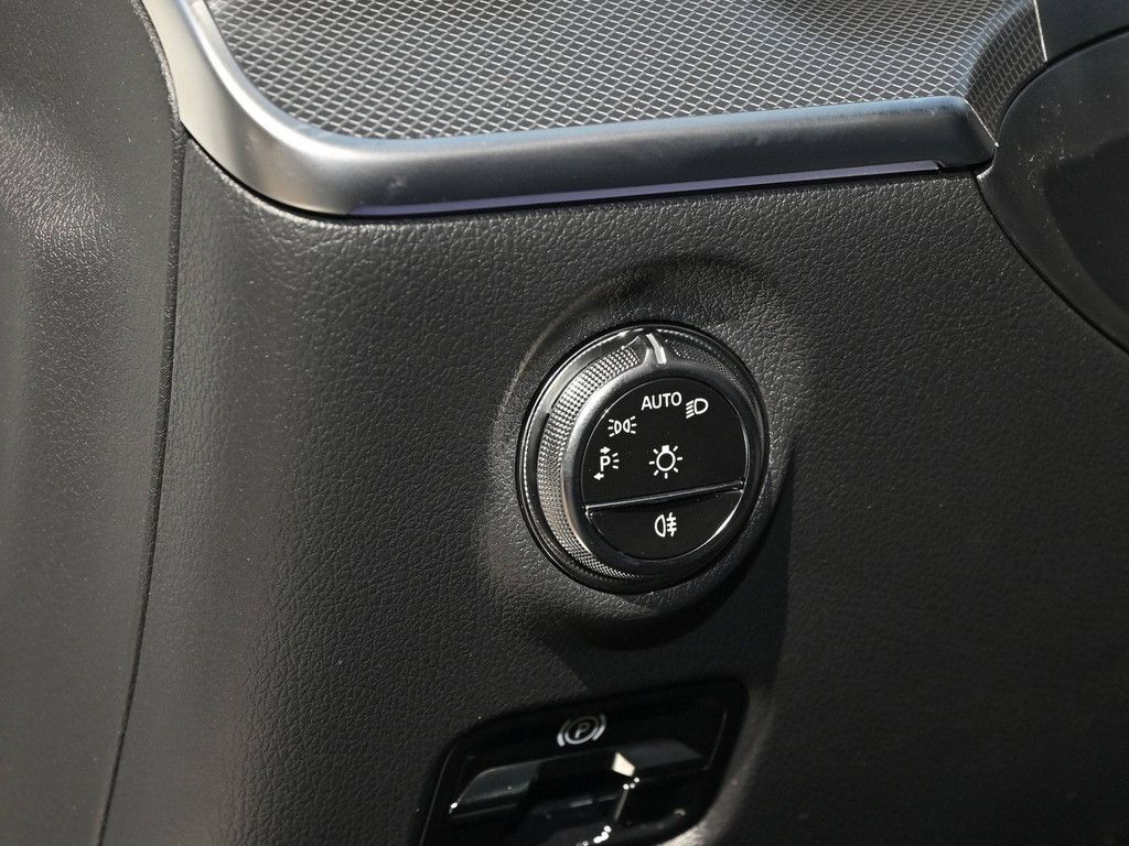 Mercedes-Benz C 220 2025