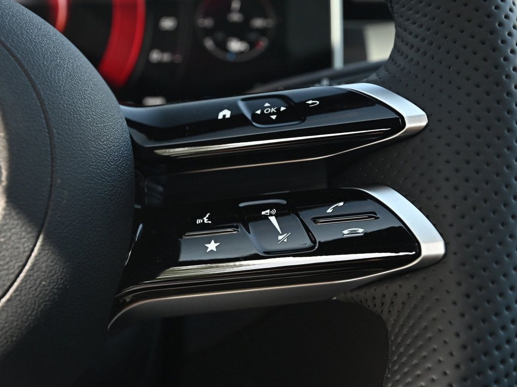 Mercedes-Benz C 220 2025