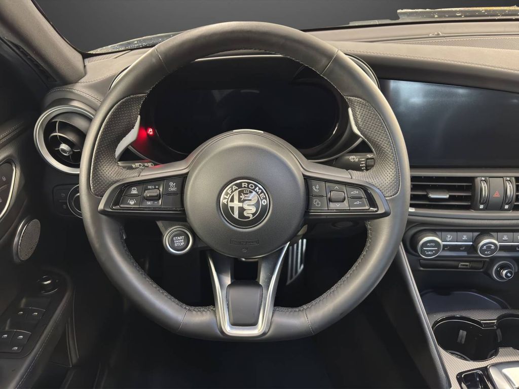 Alfa Romeo Giulia 2024