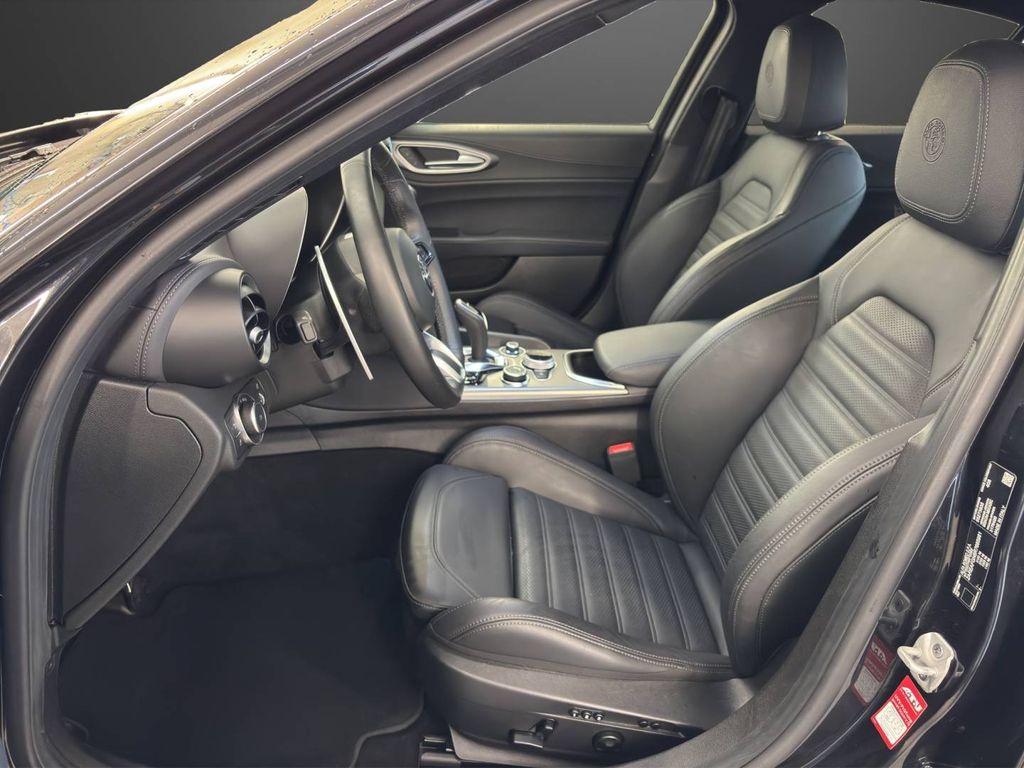 Alfa Romeo Giulia 2024