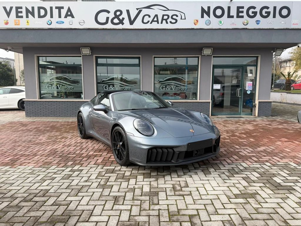 Porsche 911 2025
