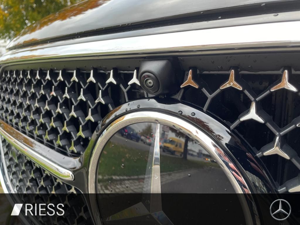 Mercedes-Benz E 300 2025