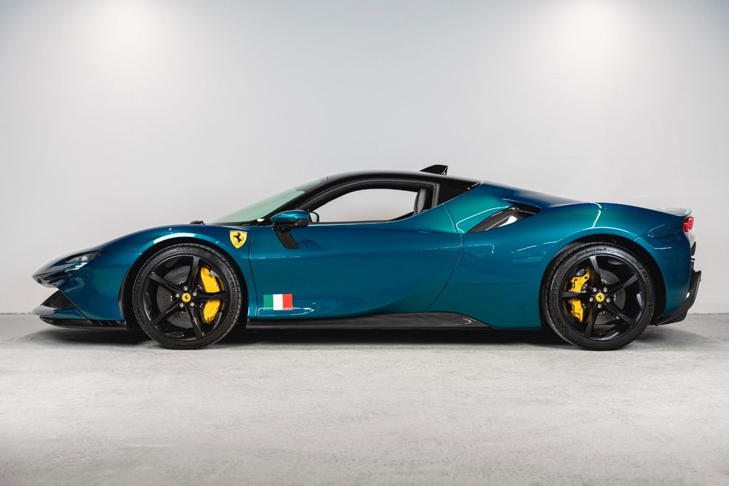 Ferrari SF90