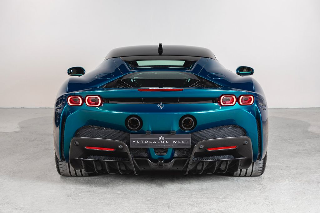 Ferrari SF90