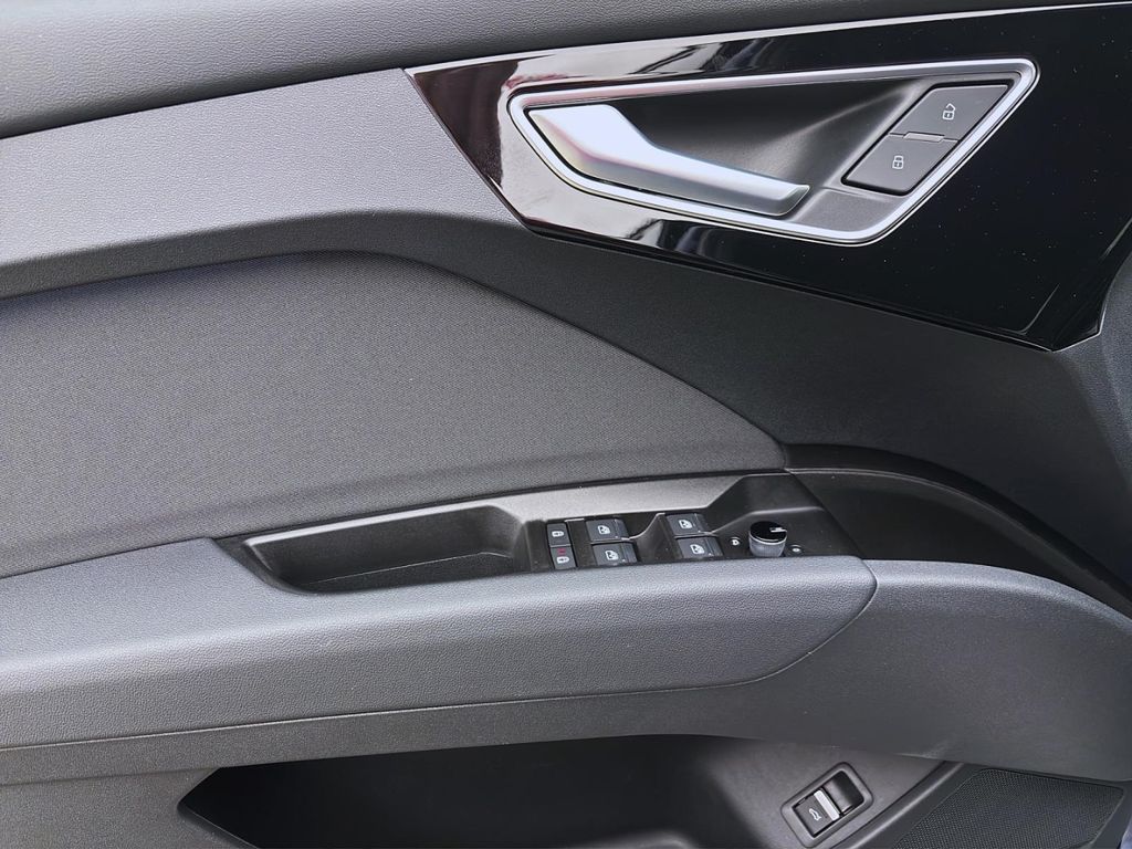 Audi Q4 e-tron 2025