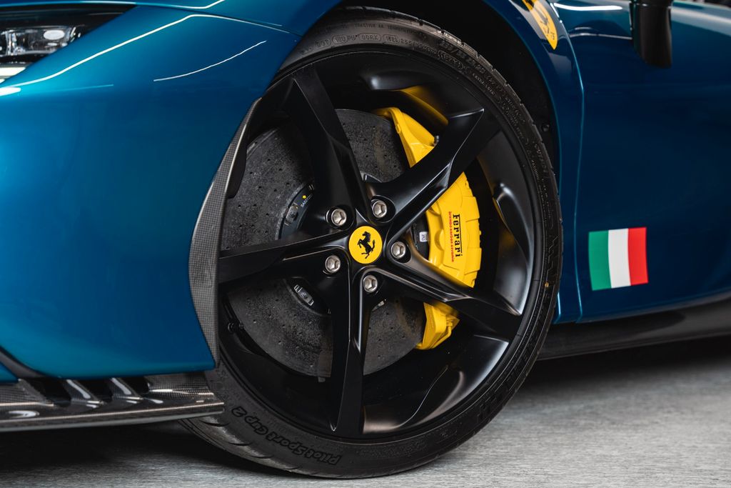 Ferrari SF90
