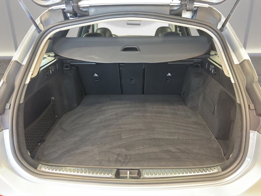 Mercedes-Benz C 200 2024