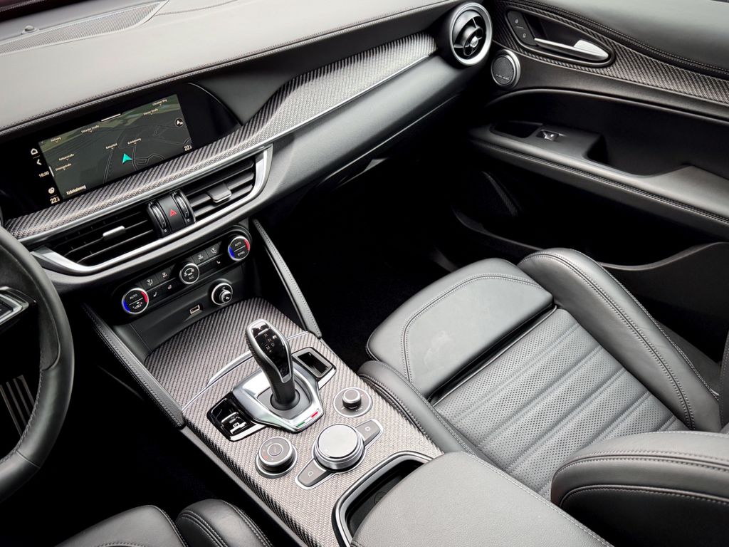 Alfa Romeo Stelvio 2024