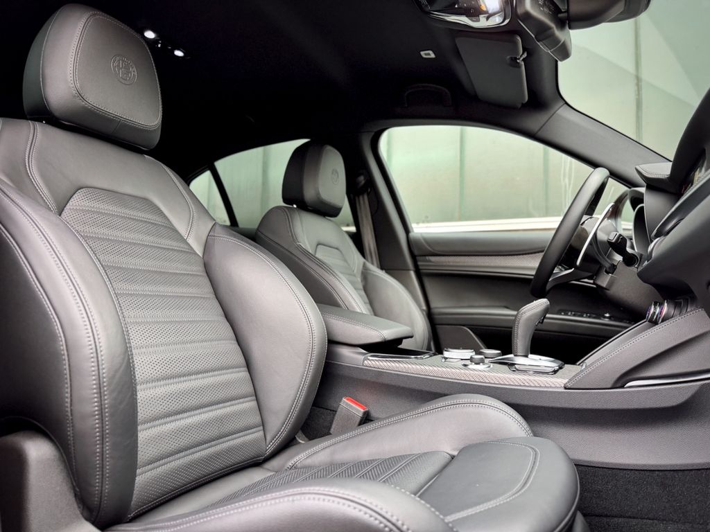 Alfa Romeo Stelvio 2024