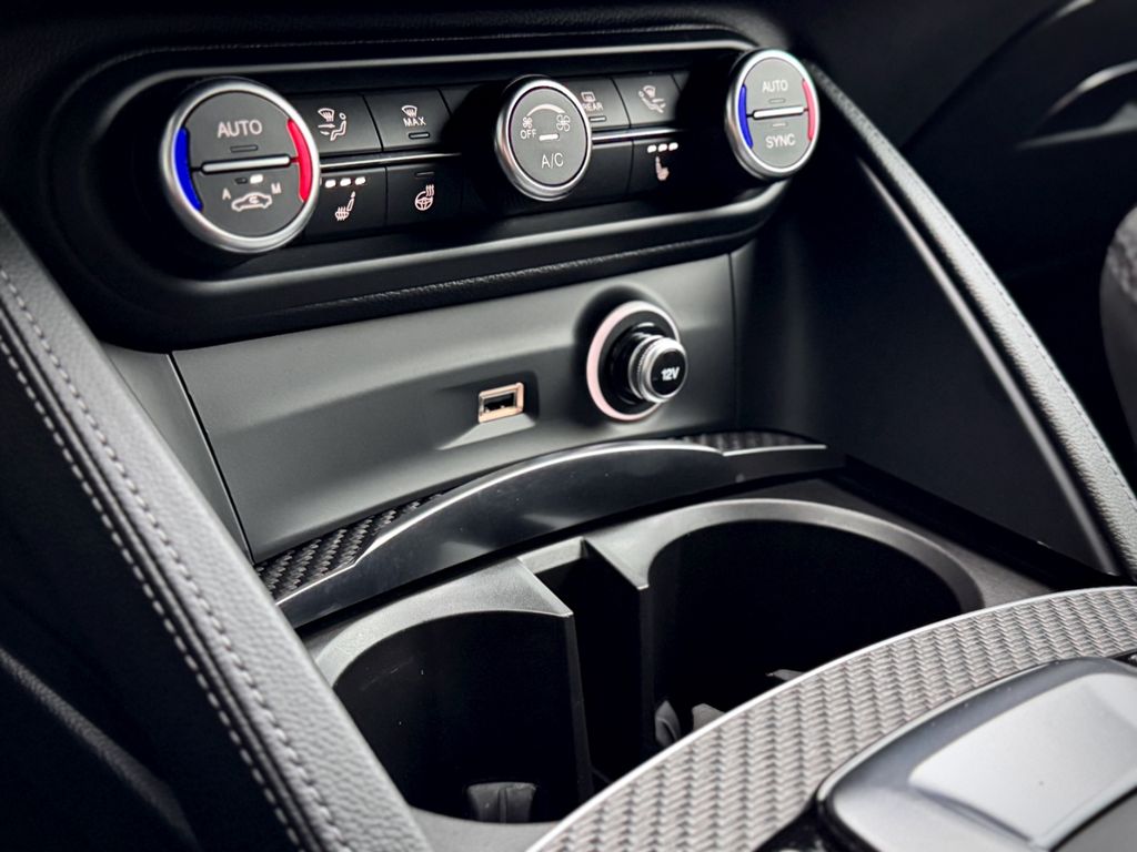 Alfa Romeo Stelvio 2024