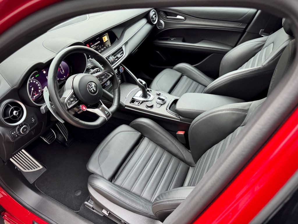 Alfa Romeo Stelvio 2024