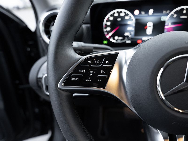 Mercedes-Benz A 180 2024