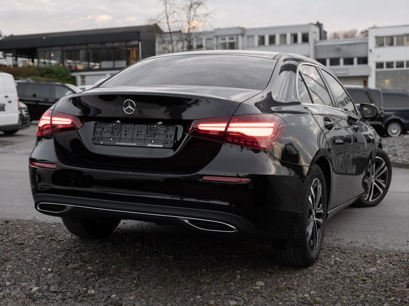 Mercedes-Benz A 180 2024