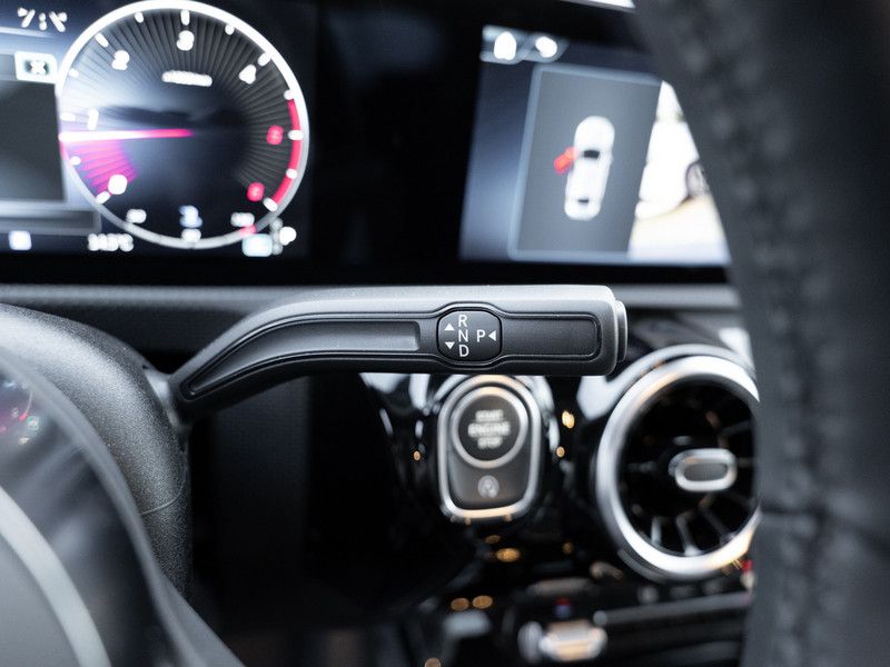 Mercedes-Benz A 180 2024