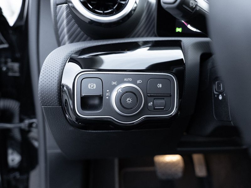 Mercedes-Benz A 180 2024