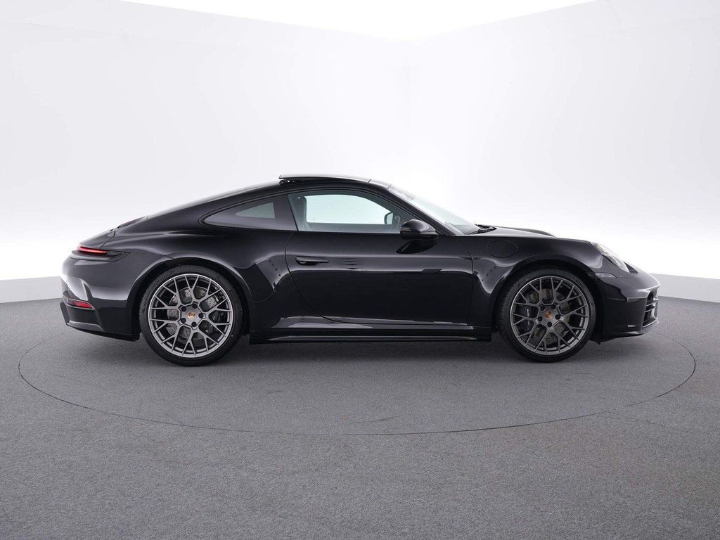Porsche 992 2025