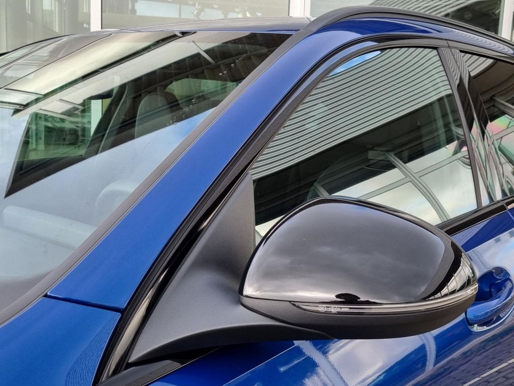 Mercedes-Benz C 300 2024