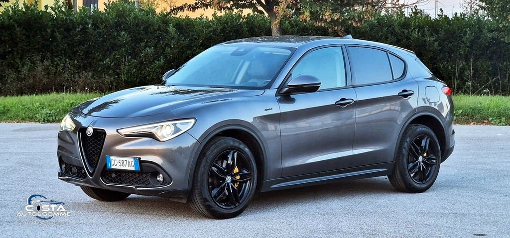 Alfa Romeo Stelvio 2021