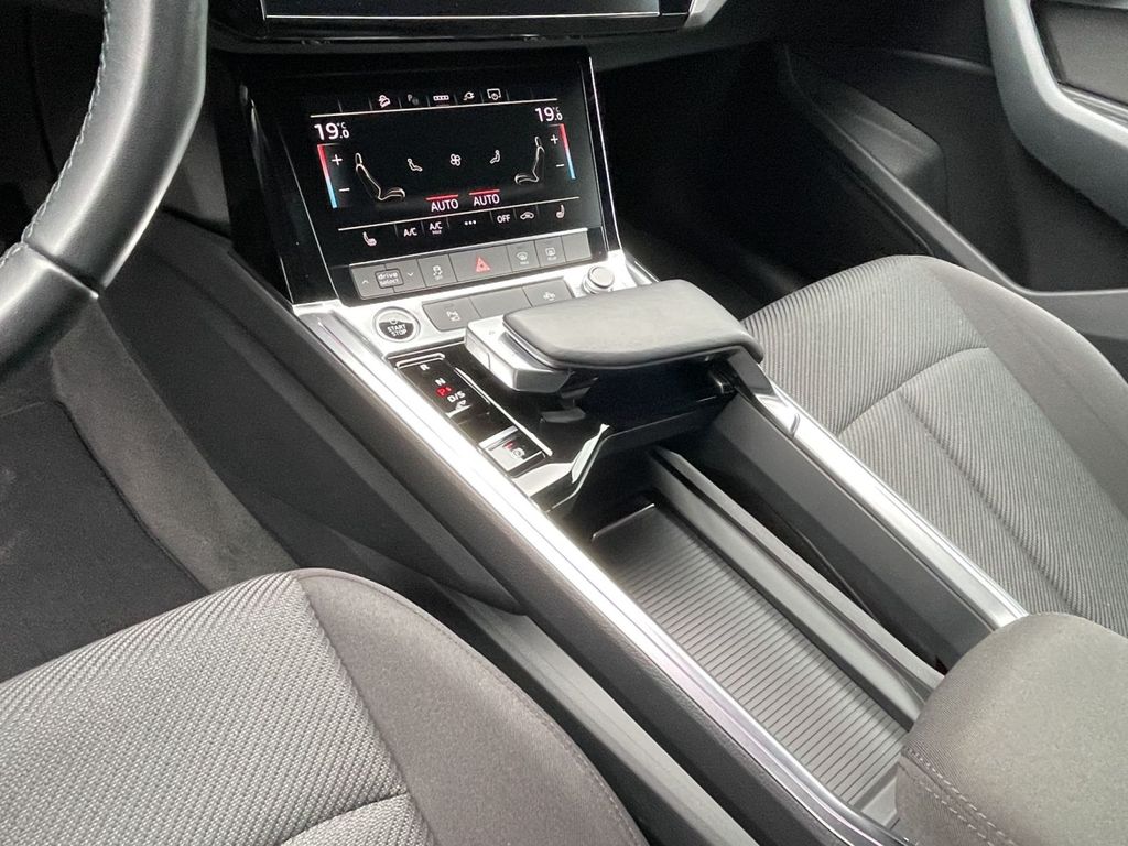 Audi e-tron 2022