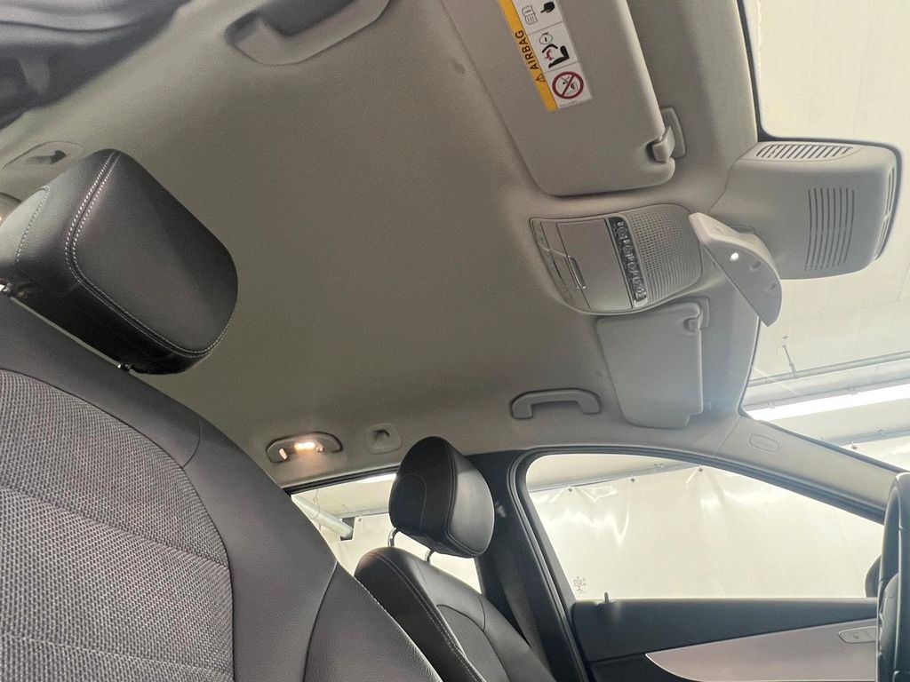 Mercedes-Benz C 300 2020