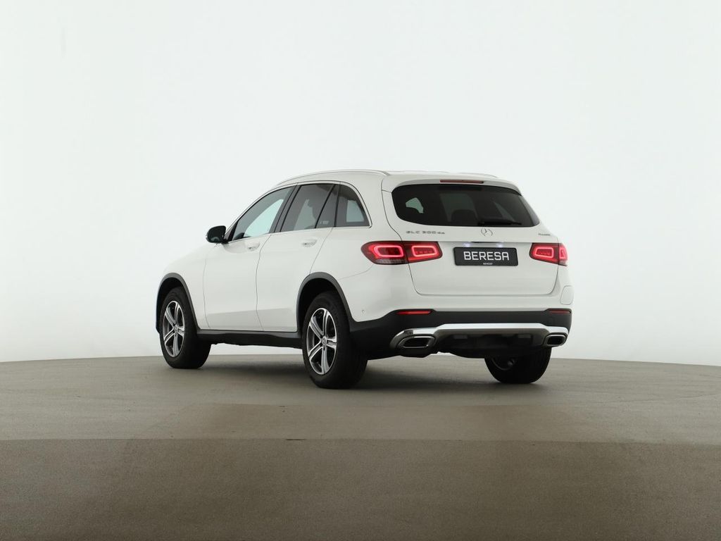 Mercedes-Benz GLC 300 2021