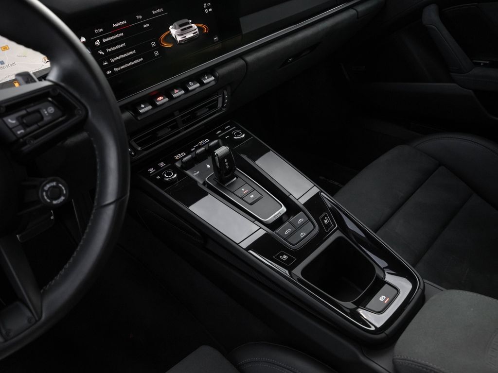Porsche 992 2024