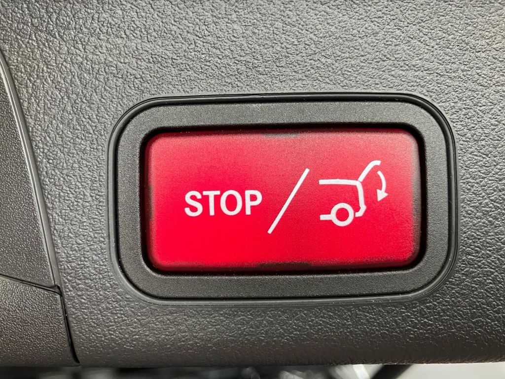 Mercedes-Benz EQB 2024