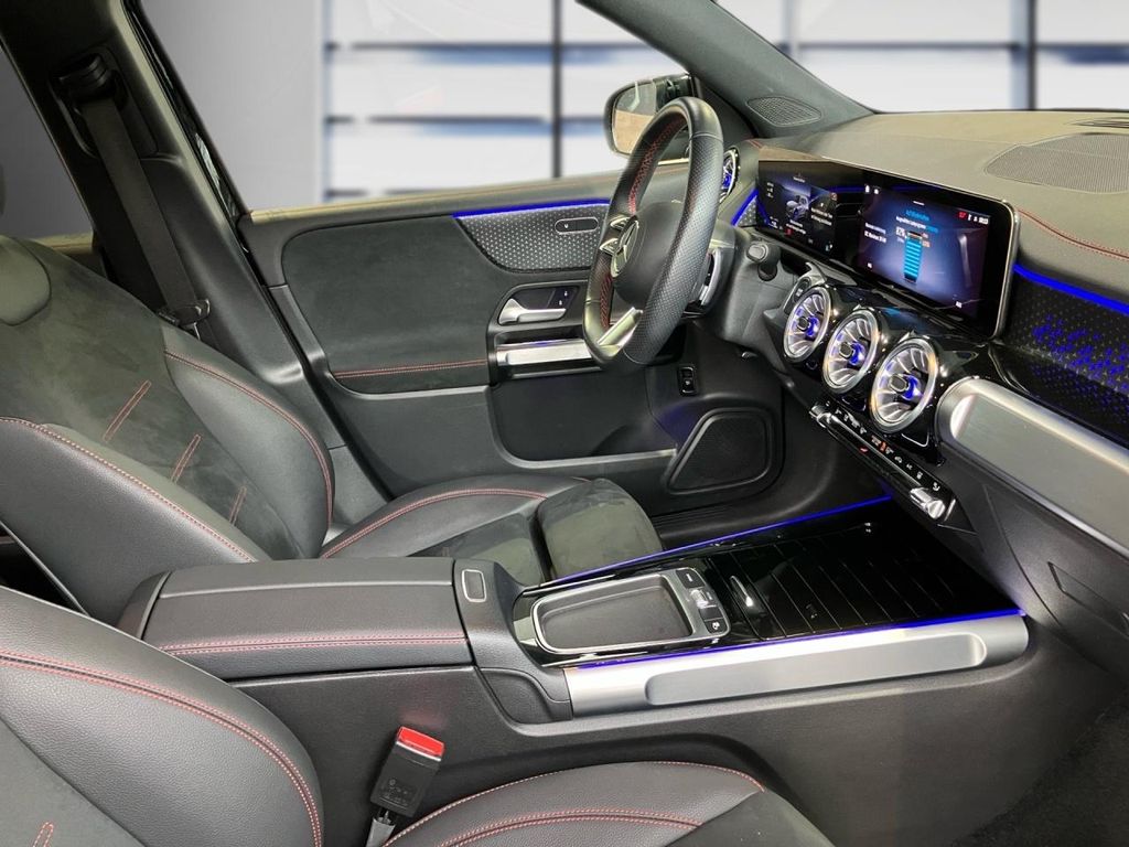 Mercedes-Benz EQB 2024