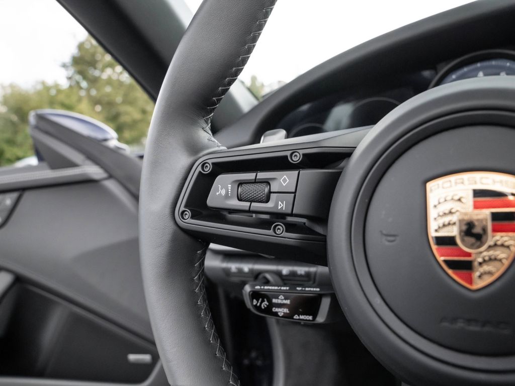 Porsche 992 2024