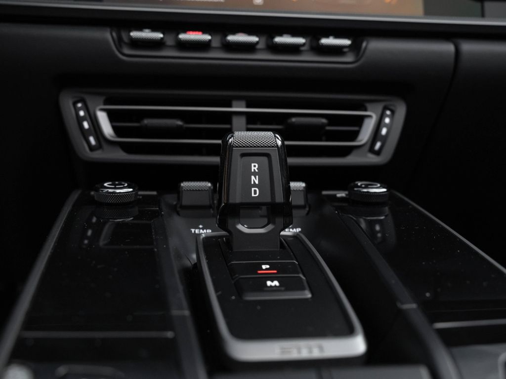Porsche 992 2024