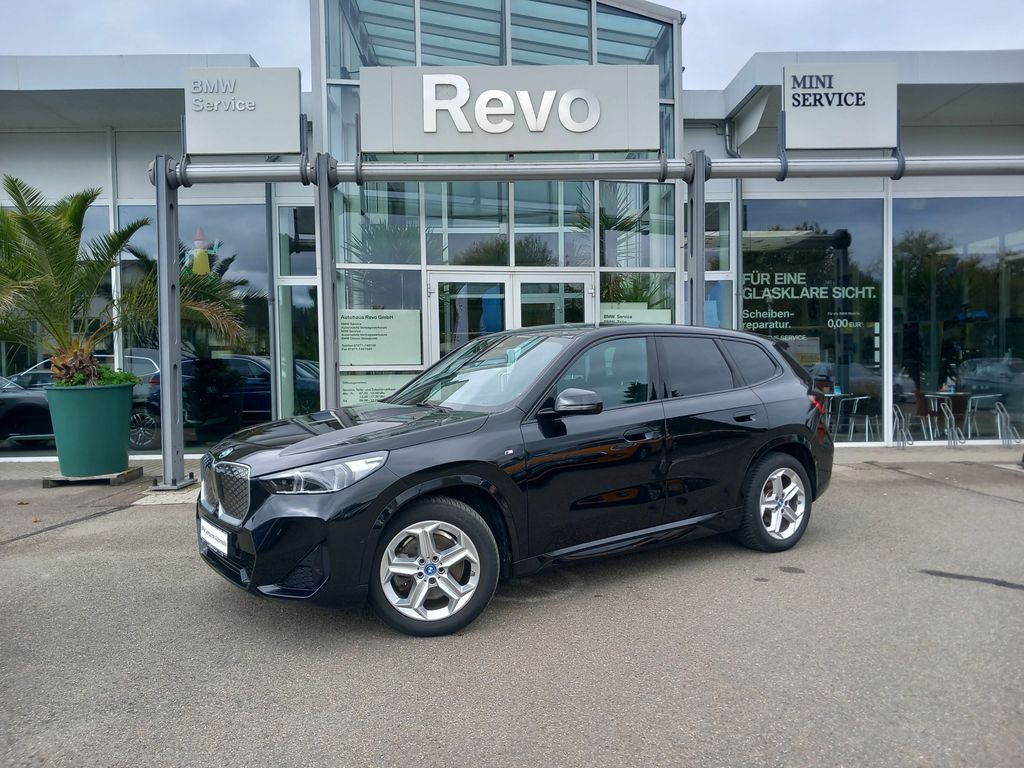 BMW iX1 2024