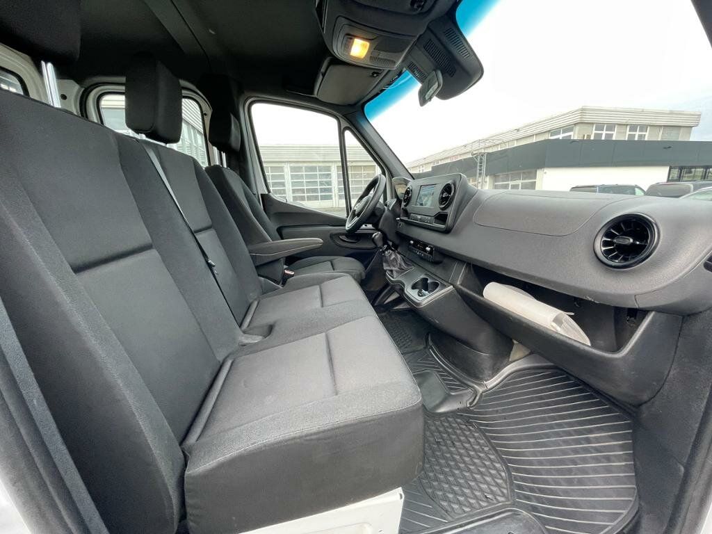 Mercedes-Benz 2023