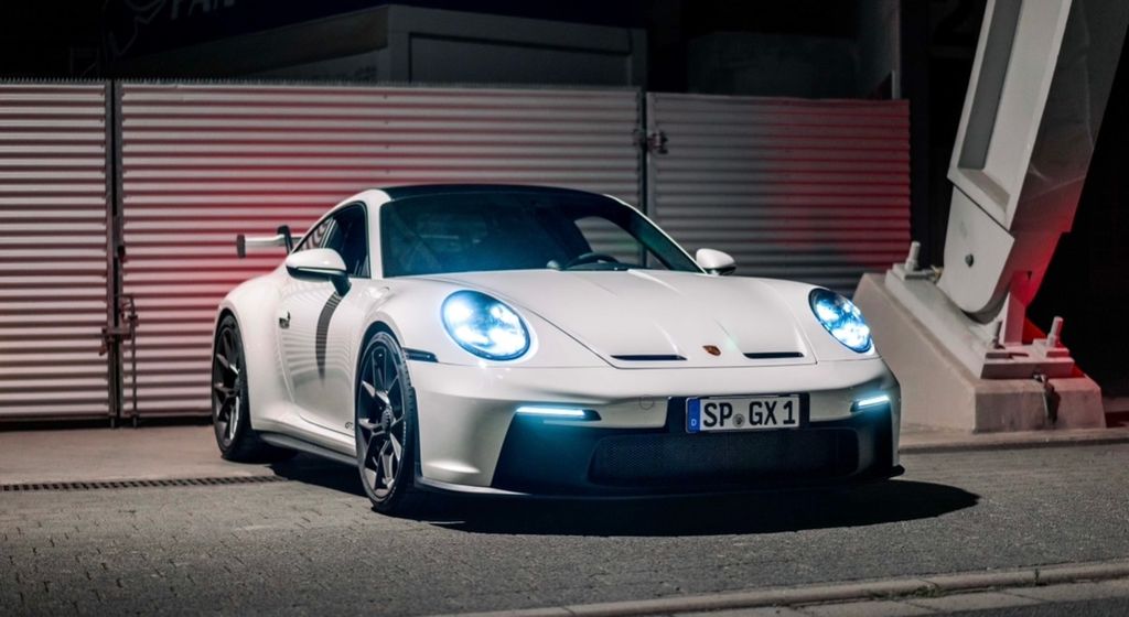 Porsche 992 2023