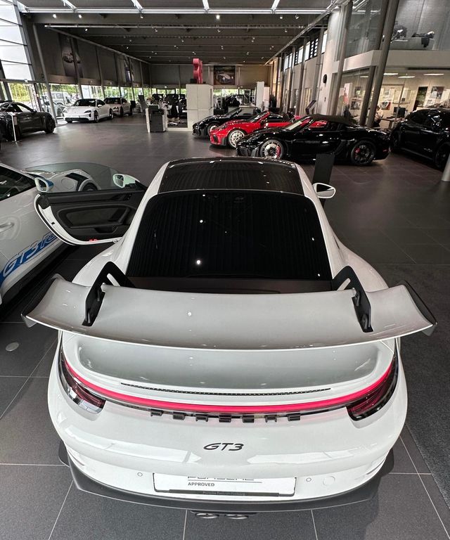 Porsche 992 2023