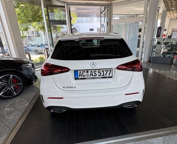 Mercedes-Benz A 200 2025