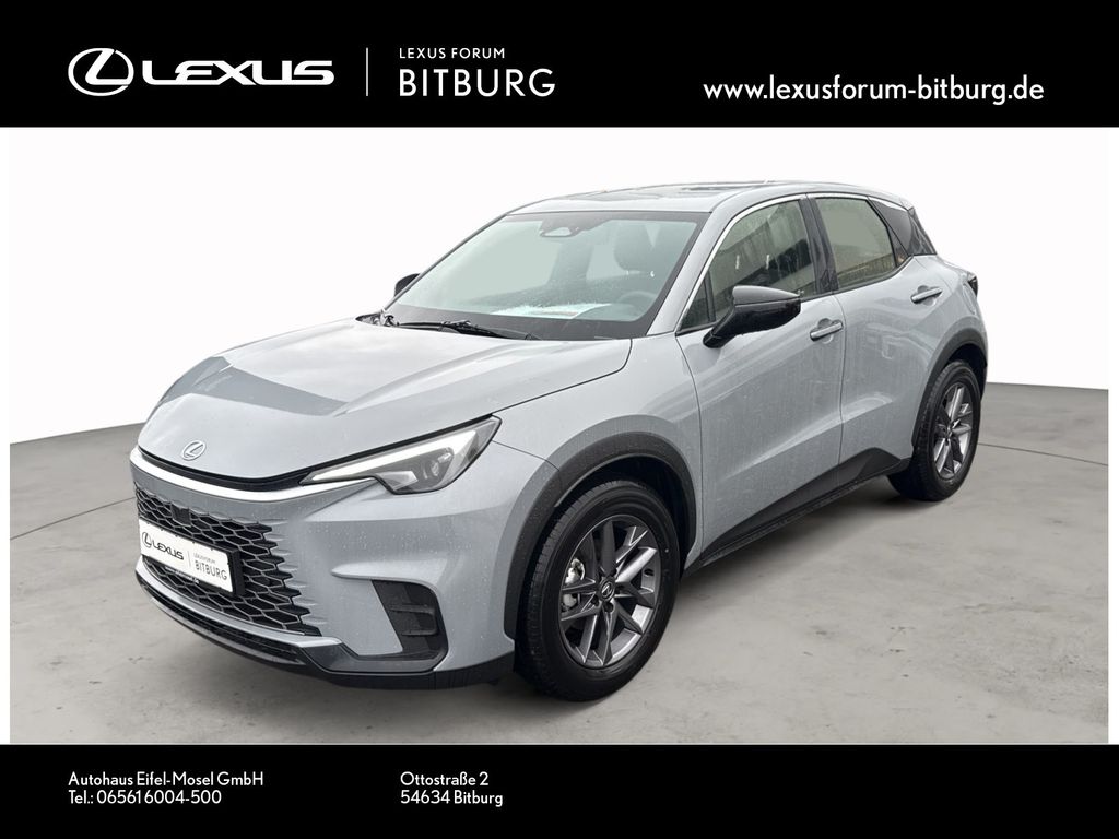 Lexus LBX 2025