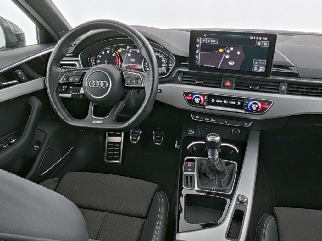 Audi A4 2021