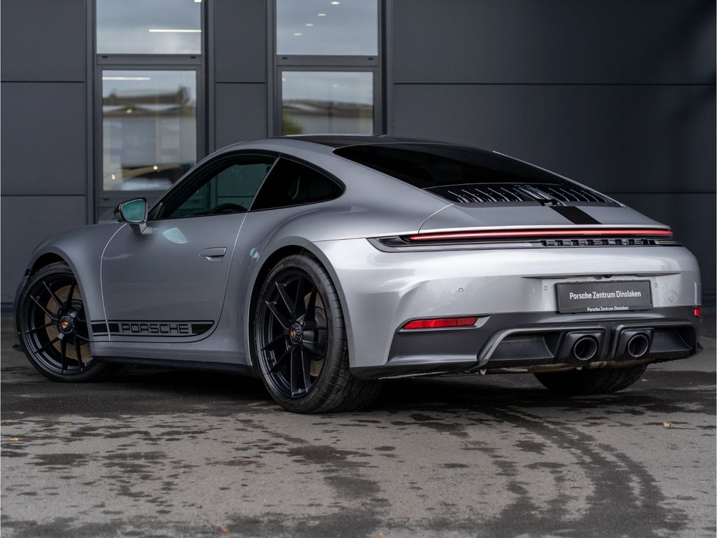 Porsche 992