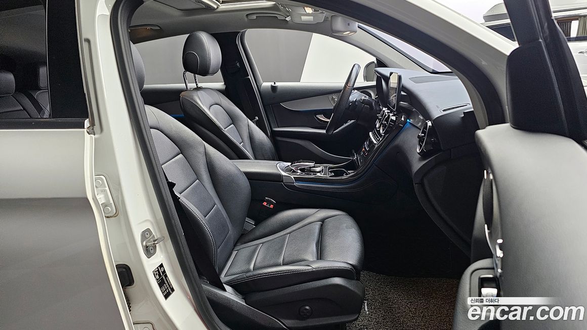 Mercedes-Benz GLC-Class 2018