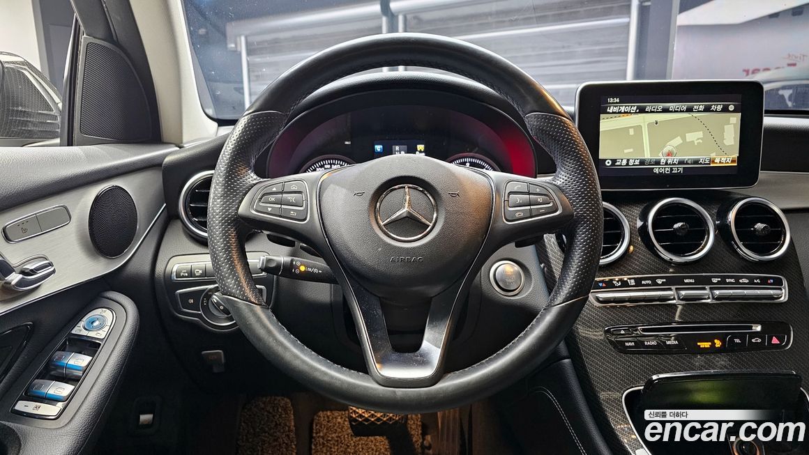 Mercedes-Benz GLC-Class 2018